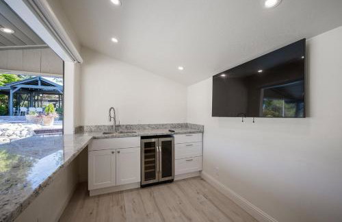 Casteel - 4,500 sq-ft retreat with a pool and hot tub in the middle of wine country! - Foto 11