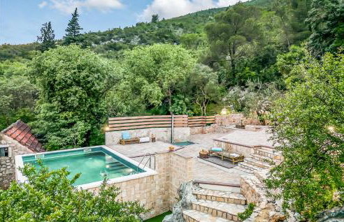 3 Bedroom Awesome Home In Vrgorac - Foto 1