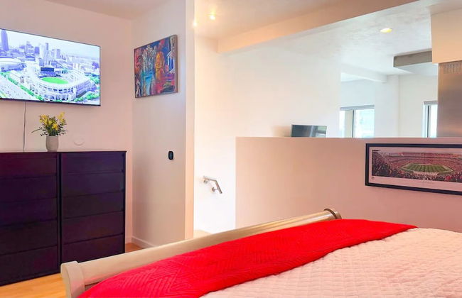 Downtown Cleveland: Steps To Sports & Events 2 Bedroom Condo by RedAwning - Foto 7