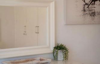 Sun-Drenched, Sea-View Apartment with Giant Patio! - Photo 61