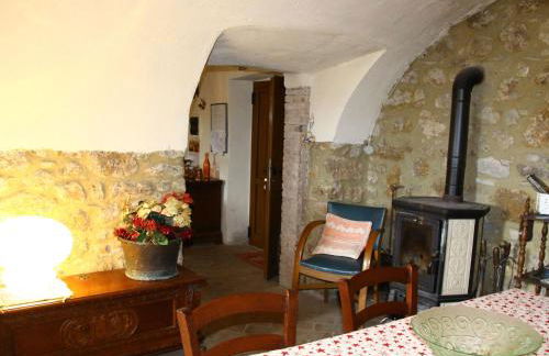 Holiday Home in Mulazzo With Natural Pond - Foto 32