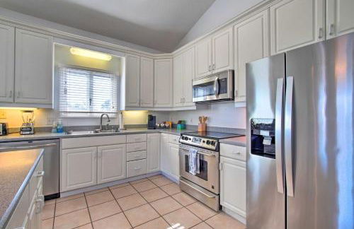 half Mi to Riverwalk! Historic Dtwn Southport Condo - Foto 7