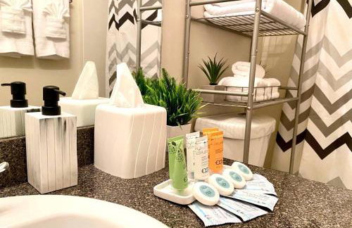 Spacious & comfy home in ultra-convenient location 2025 Traveller Award Winner - Foto 60