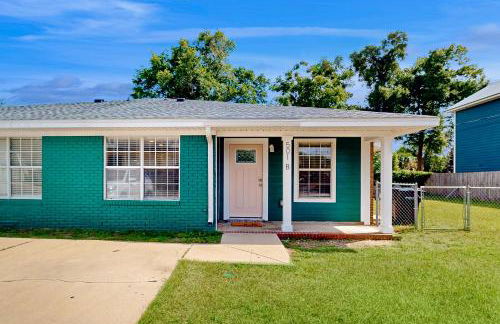 Downtown Duplex with Fire Pit 1 Mi to Waterfront - Foto 1