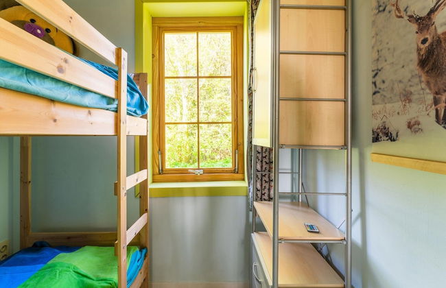 Amazing Holiday Home With Spacious Garden - Photo 7