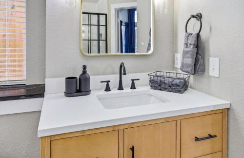 5BD 2BA Vacation Retreat w Pool Hot Tub & BBQ - Foto 34