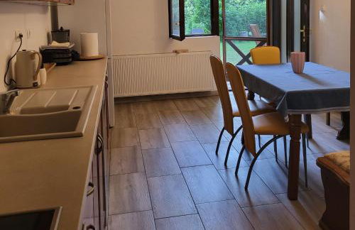 Holiday Home with Three Bedrooms and Garden - Photo 7