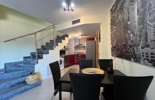 Duplex Piscina y Parking MasBlau Beach by Host&Joy - Foto 48