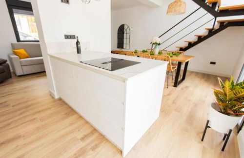 Casa con piscina a 5 km del centro de Sevilla - Foto 4