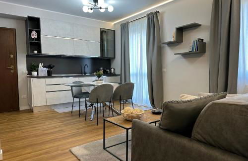 The Captain's Apartments Marina - next to Verbella - Leonardo Academy, MXP - Foto 2