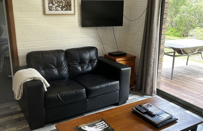 Emu Beach Chalets - Photo 27