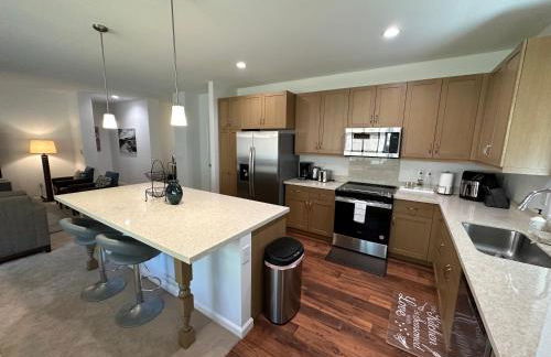 New Tropical Island Ohana near Beach with community Pool Spa Gym PingPong and more - Foto 31