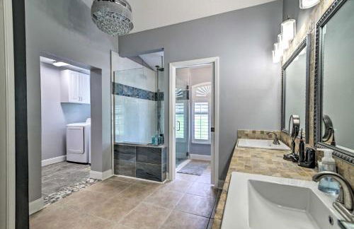 Florida Family Home with Dock on Saw Mill Lake! - Foto 15