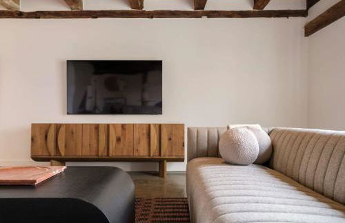 Chic Barn House with Pool - Foto 15