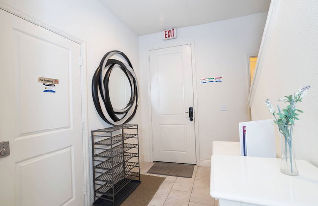 Beautiful Townhome With Hot Tub 13 - Photo 25