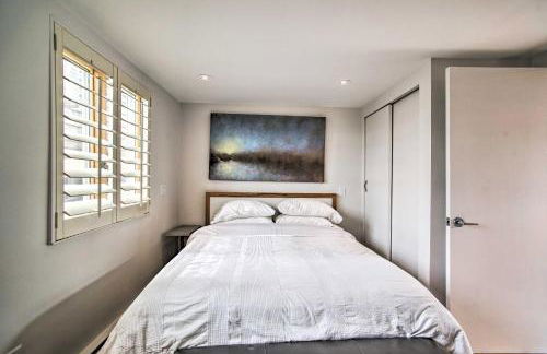 Right on Commercial St! Waterfront Condo with View - Foto 15