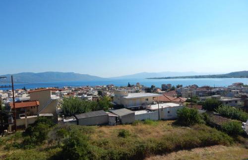 Angela s Apartment With Beautiful Balcony View - Photo 7