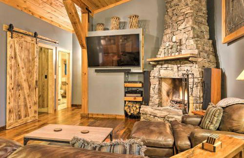 Couples Treehouse Retreat with Hot Tub and Views - Foto 8