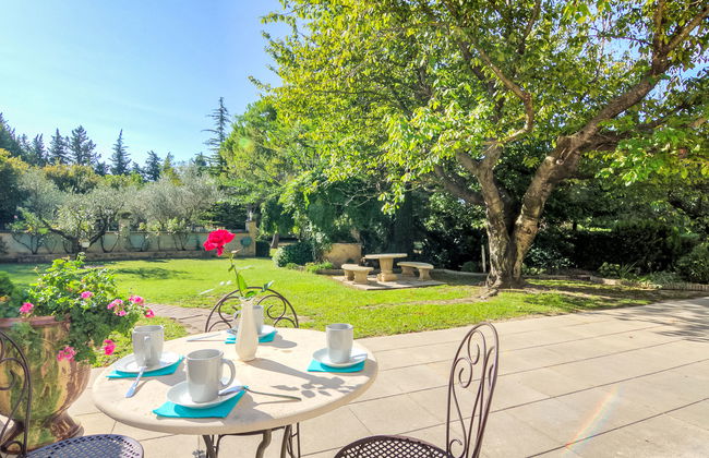 3 bedroom House in Althen-des-Paluds with private pool and garden - Photo 2