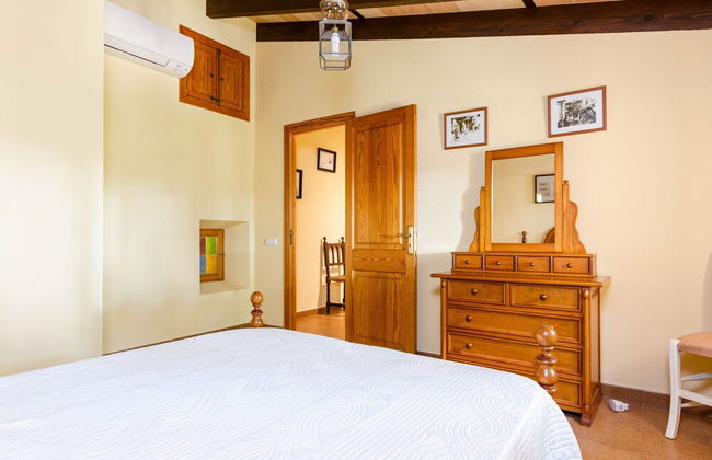 Nice Villa With Private Pool - Photo 9