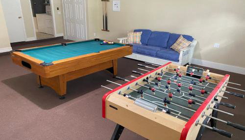 Spacious Family Escape 2 Masters Pool Hot Tub Pool Table & BBQ - 2 Miles Disney - Foto 3