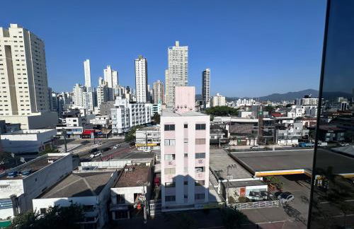 Arthi - Lindo Apto Central com Garagem - Foto 50