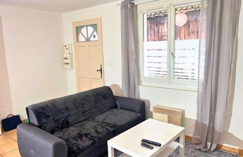 Cocon tout équipé avec jardin au centre-ville - Foto 1