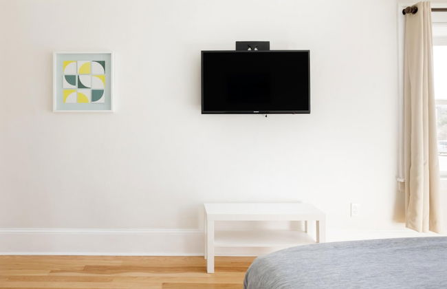 Downton Annie Apartment Four 2 BD 1BA Parking - Foto 9