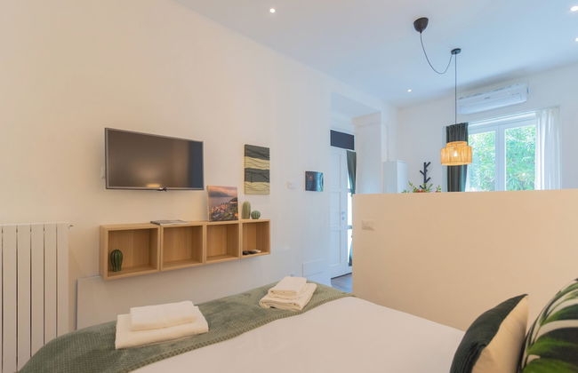 Enchanted Como Lake - Tremezzo Apartments by Rent all Como - Photo 2