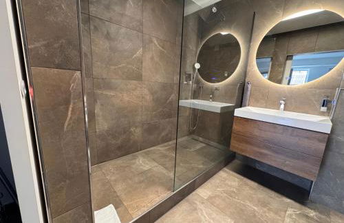 Modern House Gehrden 2, bis 4 Person, Contactless Check-in, free parking, Vollsaniert und Renoviert Dezember 2024 - Foto 28