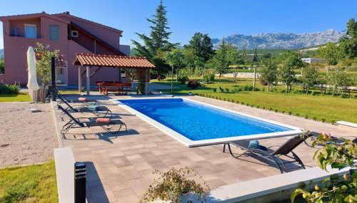 Villa Dola with private pool - Photo 1, Garden, sunbed, Garden view