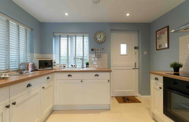 Impeccable 2-bed Apartment in Chipping Norton - Foto 10