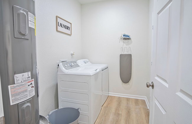 Perfect Spot to Relax 4br/3ba Near Dtown Hemisfair - Foto 51