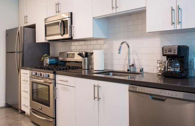 Downtown LA Luxury Two Bedroom Apartment - Foto 16