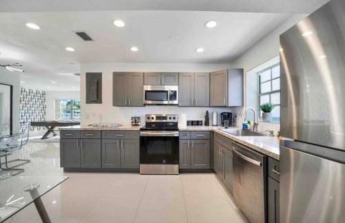 Dior Lake Front Villa With Infinity Pool - Foto 13