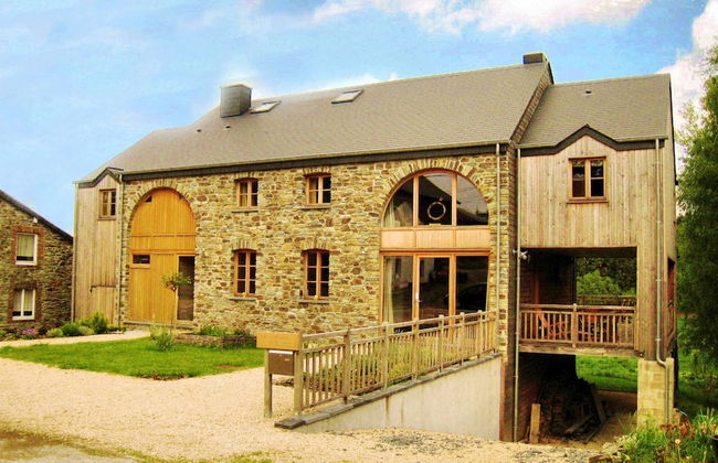 Fort-like Holiday Home in Sart-bertrix, Near Luxembourg - Foto 1