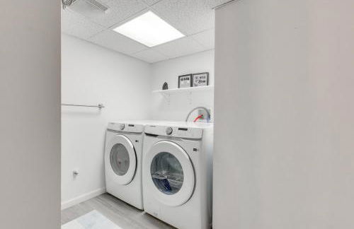 Antiquing and Fishing Riverfront Waupaca Home! - Foto 30