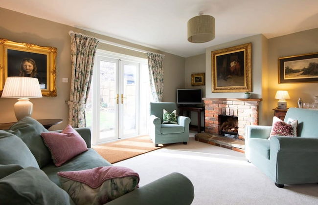 Cosy Cottage in Beautiful South Downs Walk 2 Pub - Photo 17