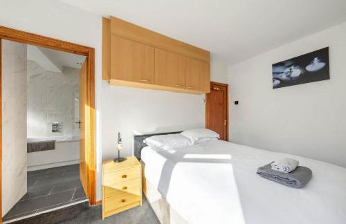 Lovely 5 Bed House in Barnet , home away from home - Foto 14