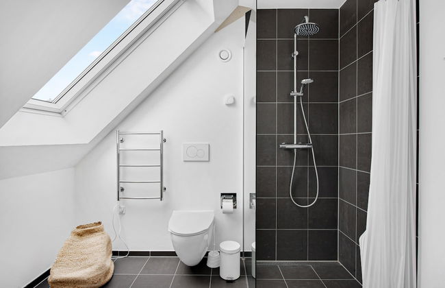 Sanders Regent Adorable 1 Bdr Apt w Terrace - Photo 10