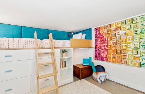 Maple Courtyard - Old Town with King Suite & Piano - Foto 30