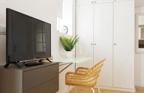 Beautiful Guinardó Apartment - Photo 32