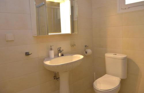 Διώροφη μονοκατοικία στο κέντρο - Foto 4