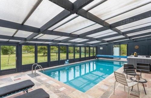 LA VILLA DU GOLF - avec piscine couverte chauffée et jacuzzi - Foto 10