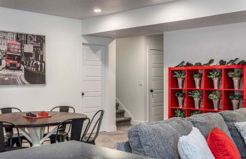 Luxury 2BR Basement Retreat Utah Lake Views - Foto 7