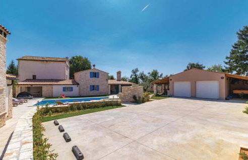 Nine-Bedroom Holiday Home In Bokordici - Foto 15