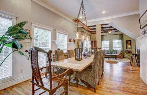 Close to Downtown, 11-Person Swim Spa-Hot Tub, 75" TV 4 Movie Nights, Spacious, Walk To Restaurants, Ping Pong - Foto 3