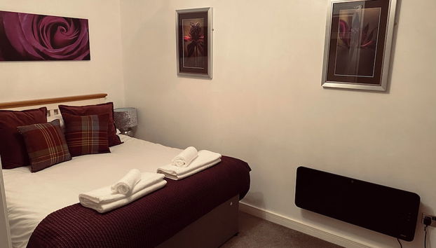 2 Guests - 5min To The Beach - Fireplace - Foto 3, Habitación