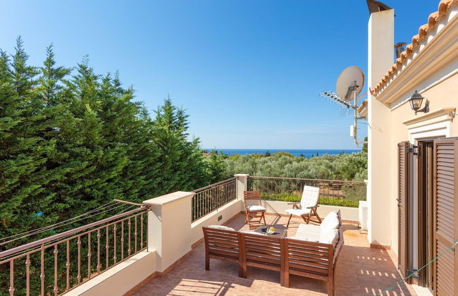 Villa Eufrosini Large Private Pool Walk to Beach Sea Views A C Wifi Car Not Required - 2301 - Foto 21