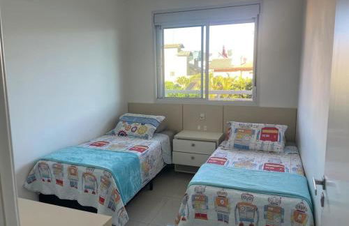 Apt Pé na Areia Floripa - Praia dos Açores - Churrasqueira na Varanda e Piscina - Foto 41